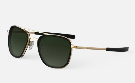 D&eacute;couvrir le monde avec Randolph des lunettes de qualit&eacute; qui allient style et protection