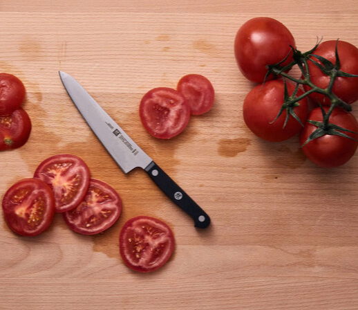 Rendre la cuisine familiale plus facile et agr&eacute;able avec les ustensiles Zwilling fiables pour des repas r&eacute;ussis &agrave; chaque fois